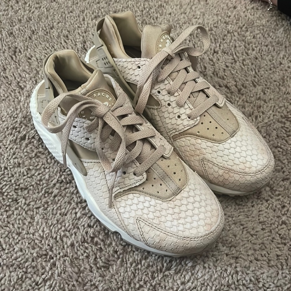 Nike Huaraches